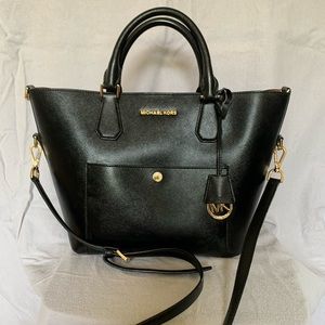 Michael Kors Large Off Shoulder Hand Bag